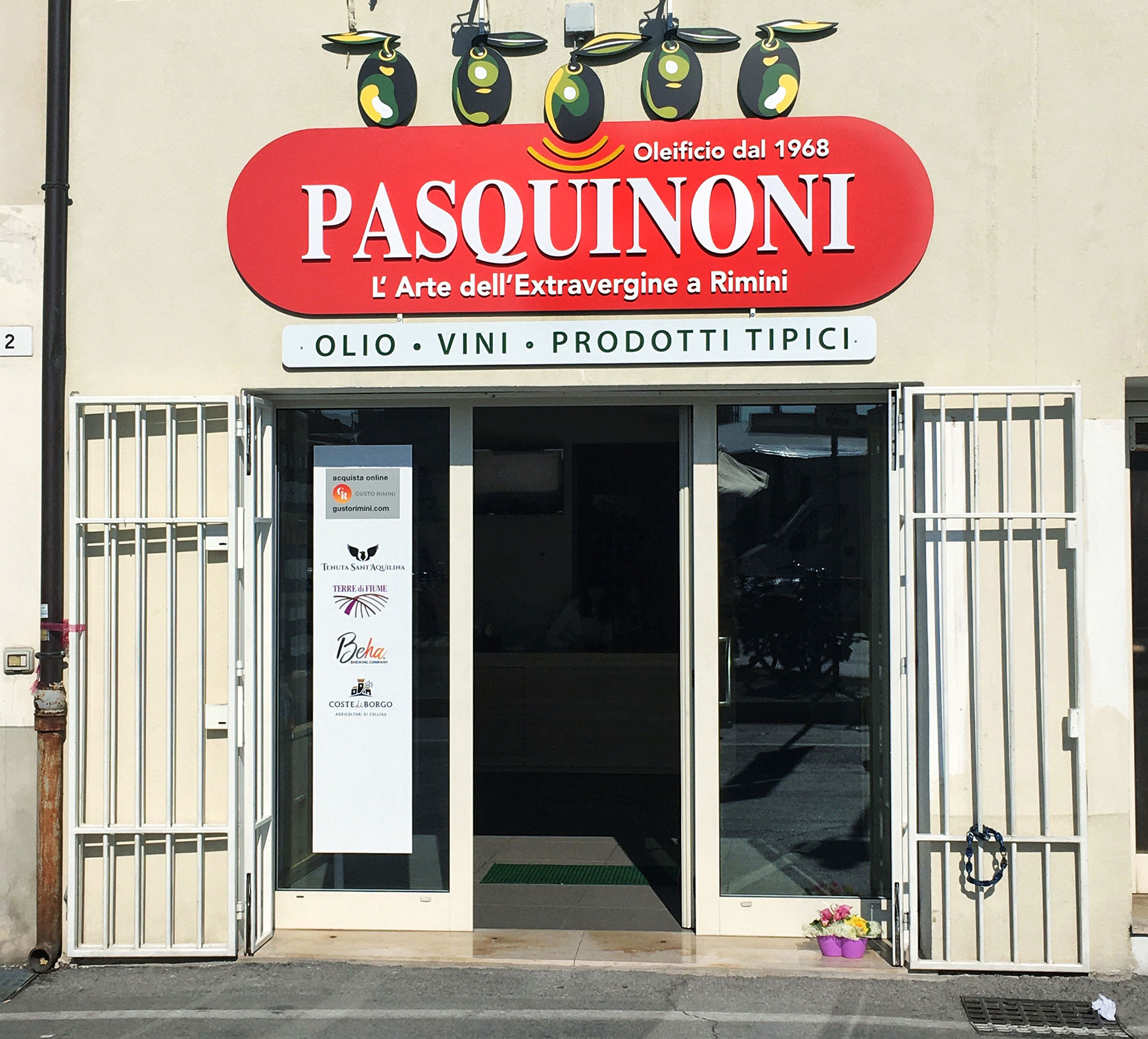 Quando piove visita il negozio Olio Pasquinoni a Rimini